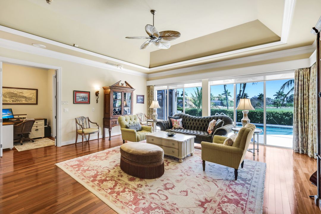 15588 Whitney Ln, Naples, FL 34110