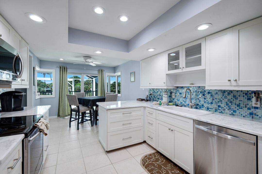673 E Rocks Dr, Sanibel, FL 33957
