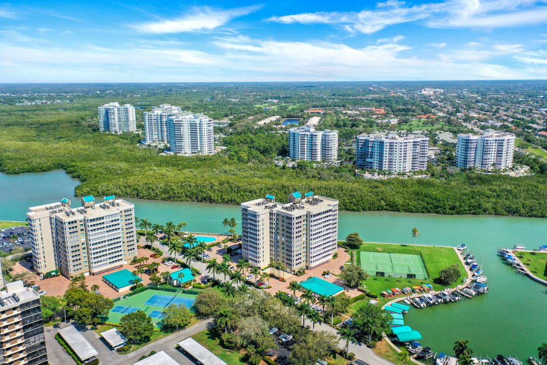 21 Bluebill Ave  #B-1102, Naples, FL 34108