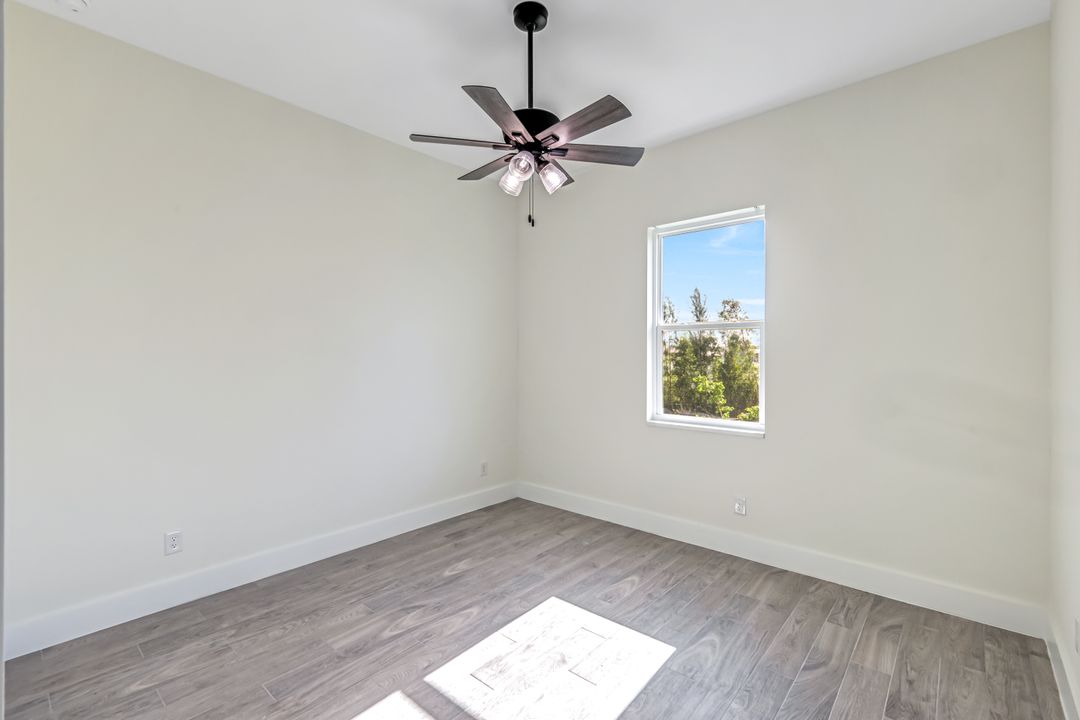 3445 NE 21st Ave, Cape Coral, FL 33909