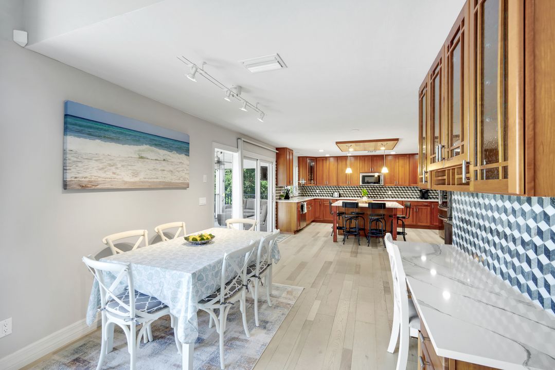 1111 Schooner Pl, Sanibel, FL 33957