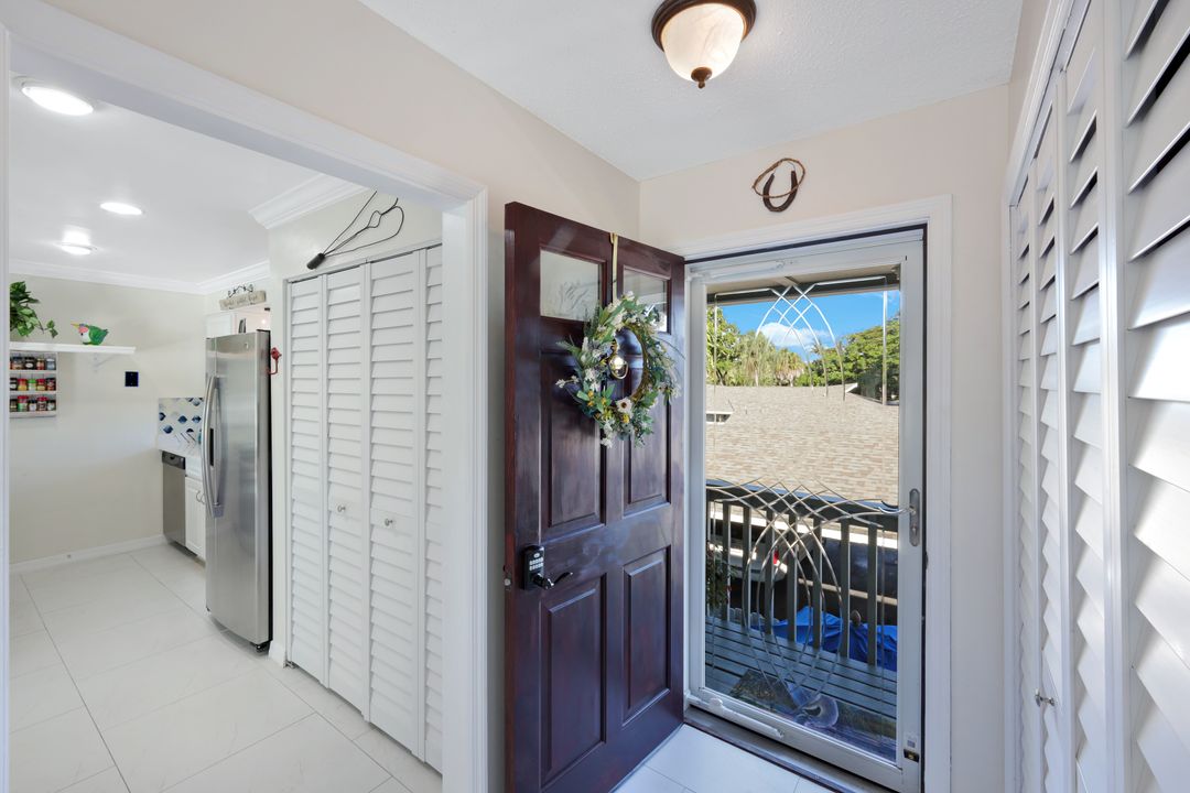 4251 Island Cir #3, Fort Myers, FL 33919