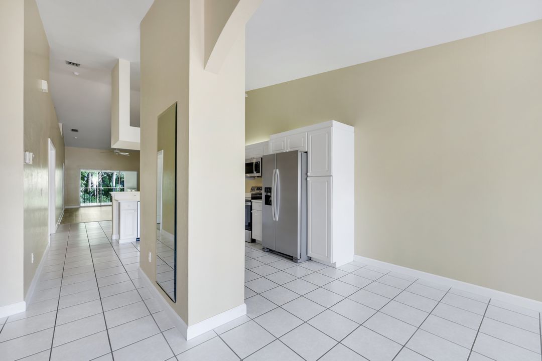 2055 Cascades Dr #6, Naples, FL 34112