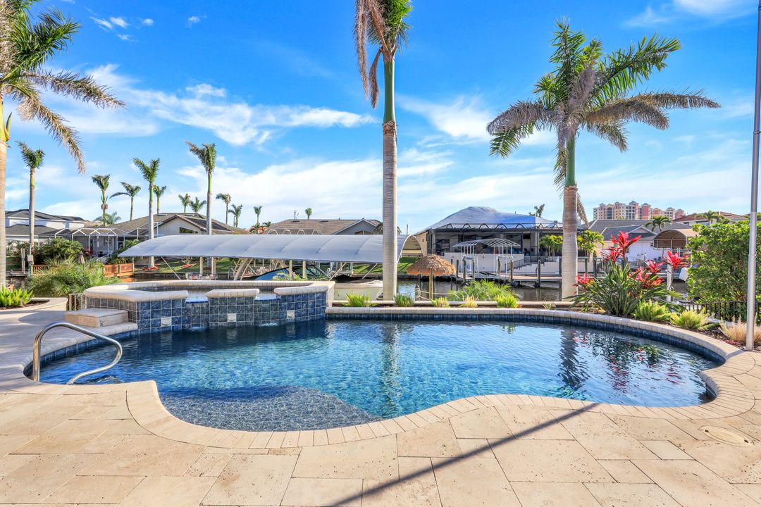 1512 El Dorado Pkwy W, Cape Coral, FL 33914