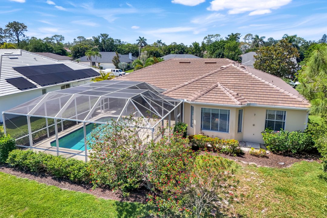 190 Palmetto Dunes Cir, Naples, FL 34113