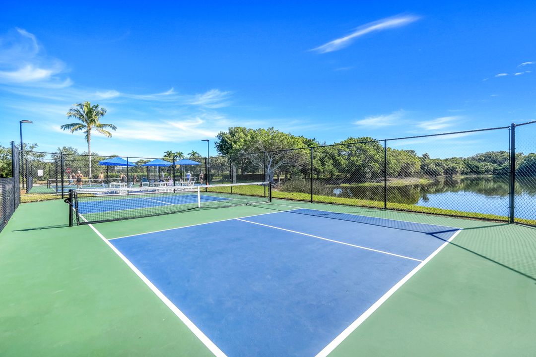 3715 Montreux Ln #204, Naples, FL 34114