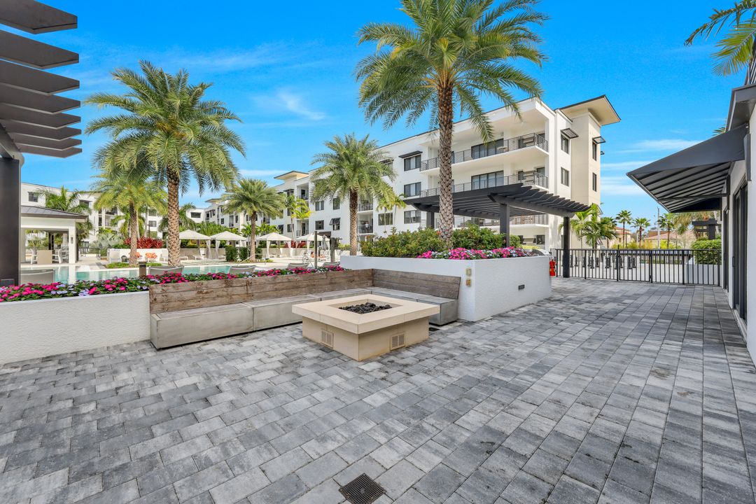 1111 Central Ave #514, Naples, FL 34102