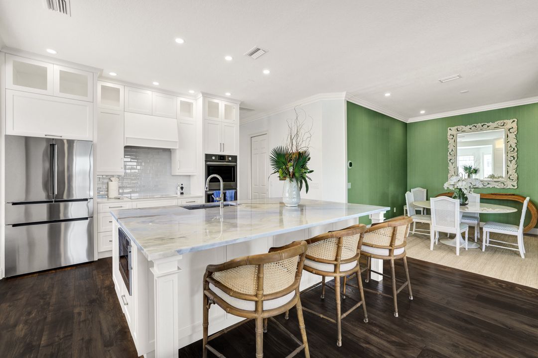 1876 Seville Blvd #1522, Naples, FL 34109