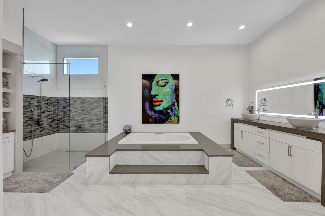 5610 De Soto Ct, Cape Coral, FL 33904