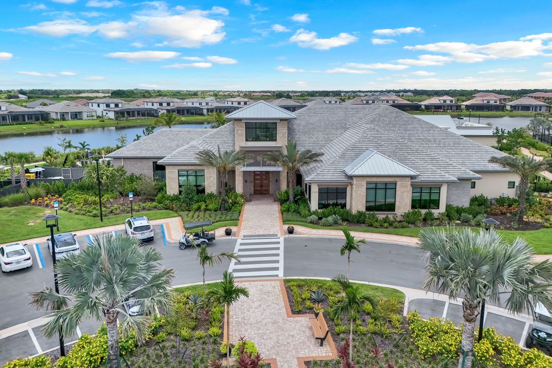 15653 Triesta Ln, Naples, FL 34114
