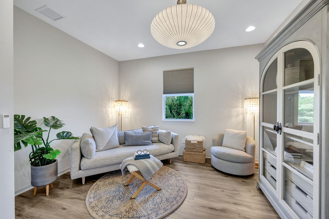 2344 Sheen Ln, Naples, FL 34120