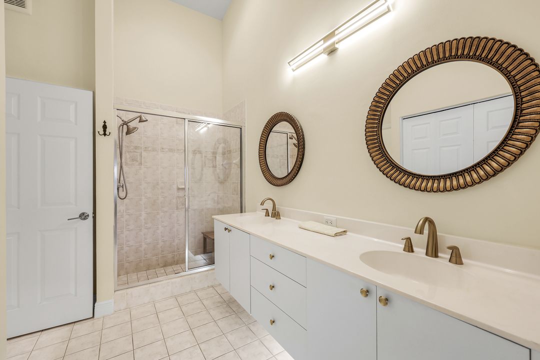 6720 Beach Resort Dr #10, Naples, FL 34114