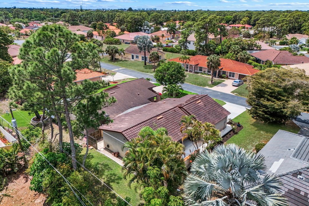 26896 Spanish Gardens Dr, Bonita Springs, FL 34135