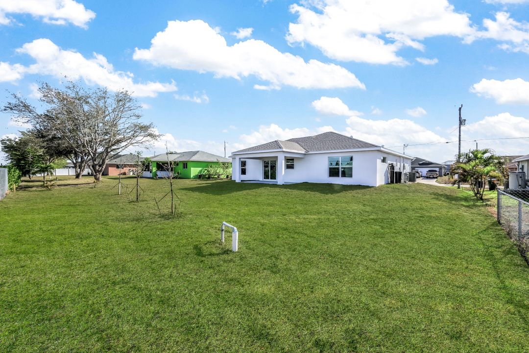 1702 NW 5th Pl, Cape Coral, FL 33993