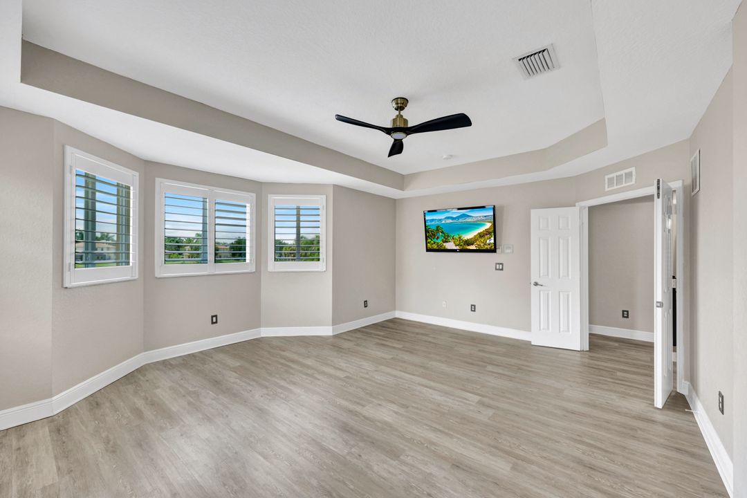 1764 Birdie Dr, Naples, FL 34120