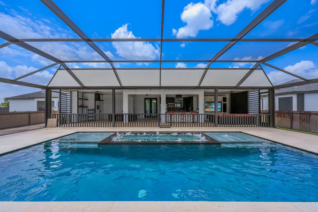 2968 41st Ave NE, Naples, FL 34120