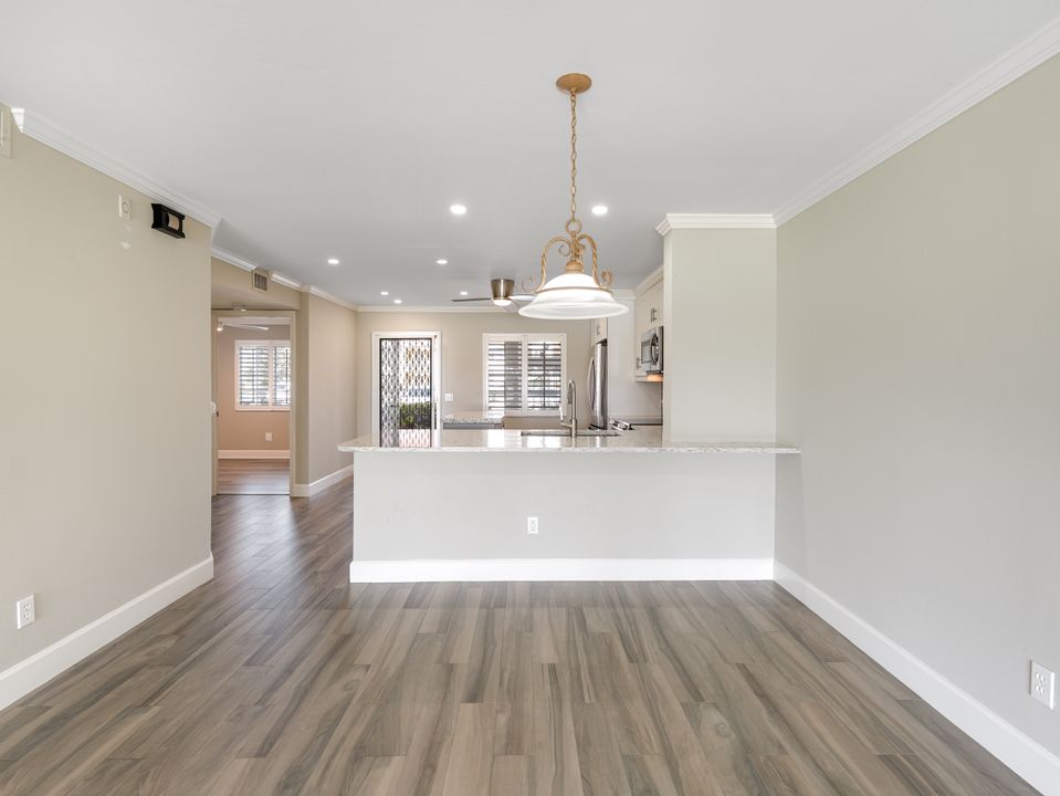 7706 Jewel Ln, Naples, FL 34109