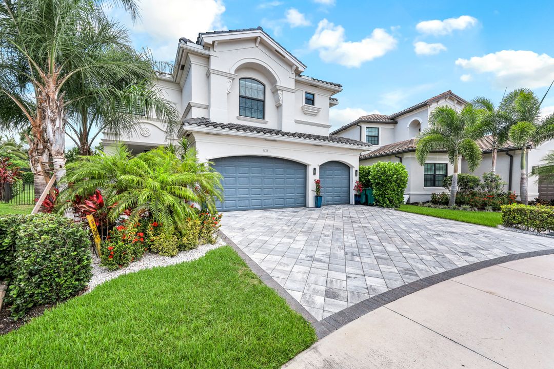 4138 Aspen Chase Dr, Naples, FL 34119