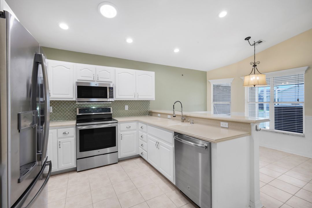 17740 Pineapple Palm Ct, North Fort Myers, FL 33917