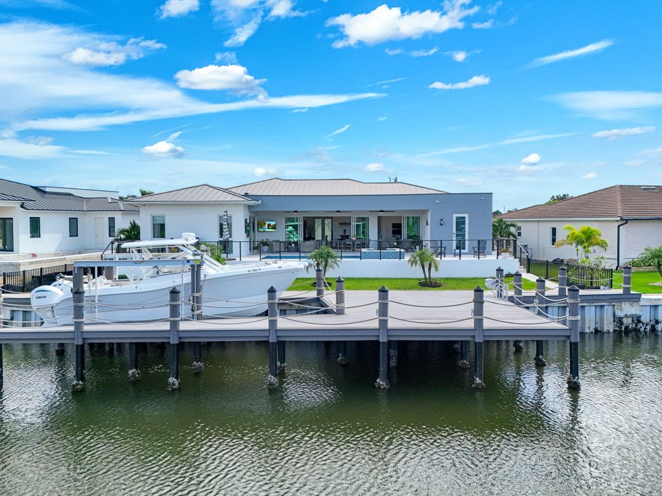 919 Juniper Ct, Marco Island, FL 34145