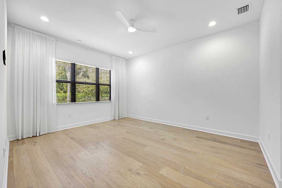 20812 Thistle Leaf Ln, Estero, FL 33928