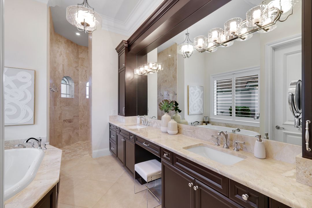 80 Anchor Ct, Marco Island, FL 34145