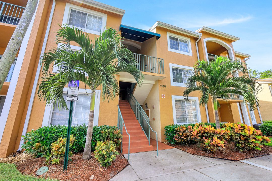 1160 Wildwood Lakes Blvd #9-205, Naples, FL 34104