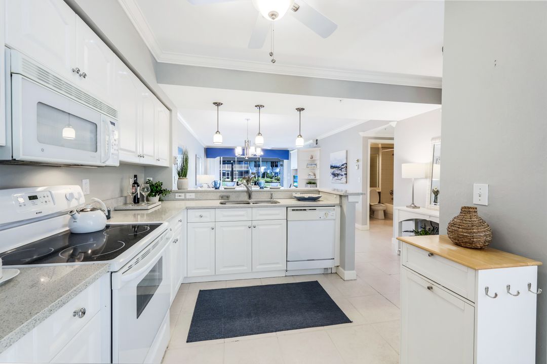 4970 Deerfield Way #103, Naples, FL 34110