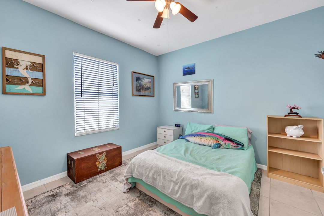 2525 39th Ave NE, Naples, FL 34120