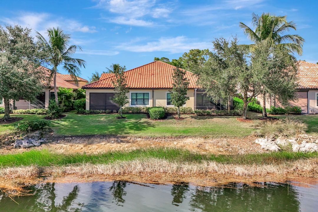 9492 Isla Bella Cir, Bonita Springs, FL 34135