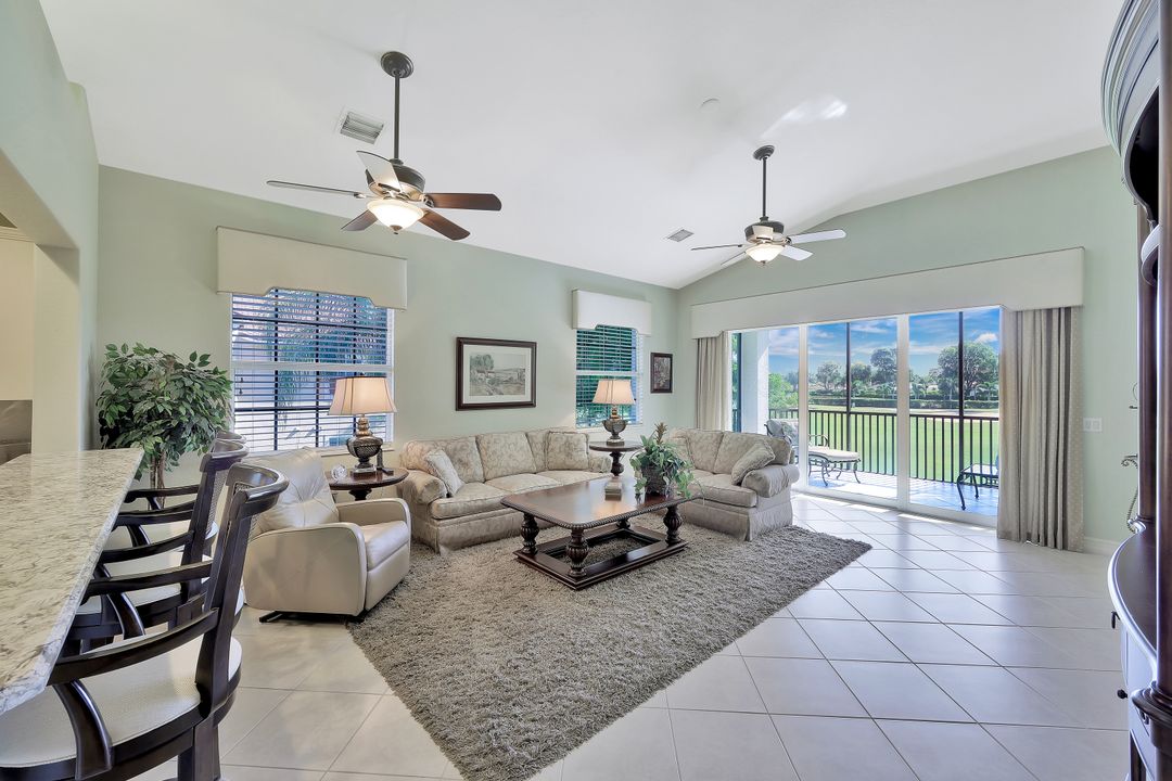 8641 Champions Point #1003, Naples, FL 34113