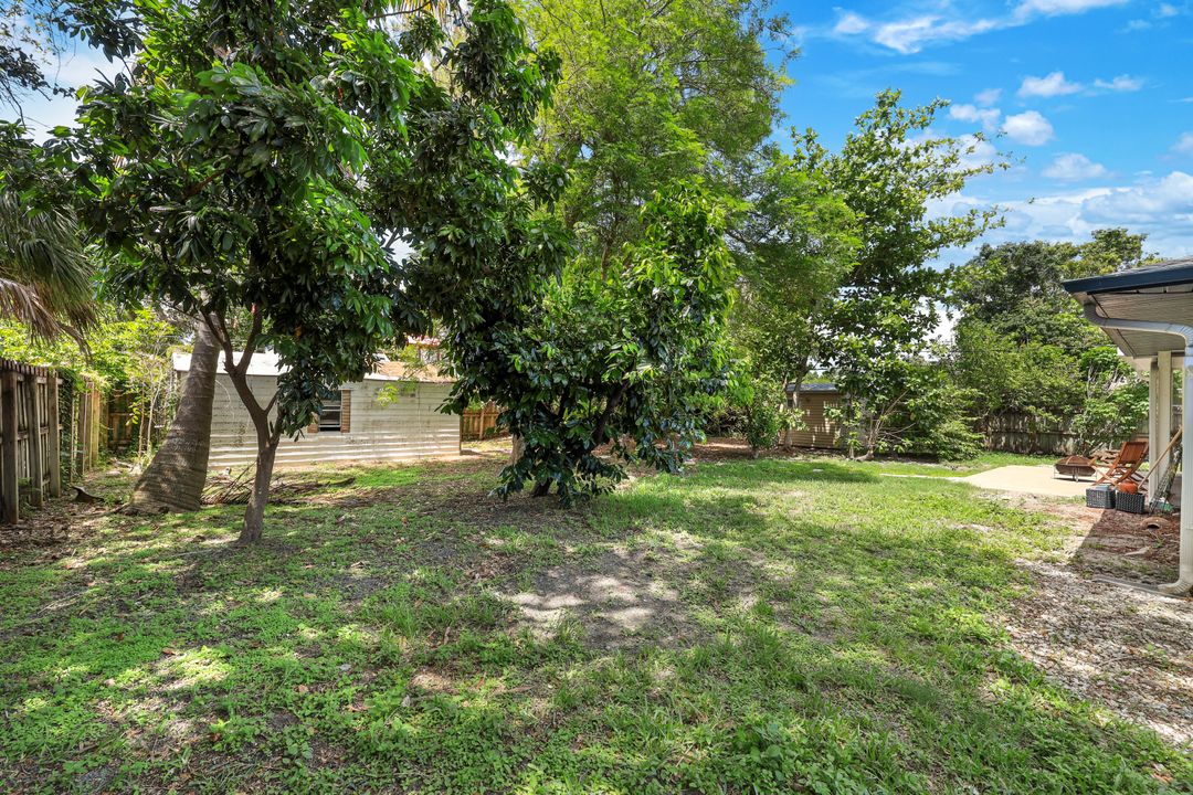 9863 Kentucky St, Bonita Springs, FL 34135