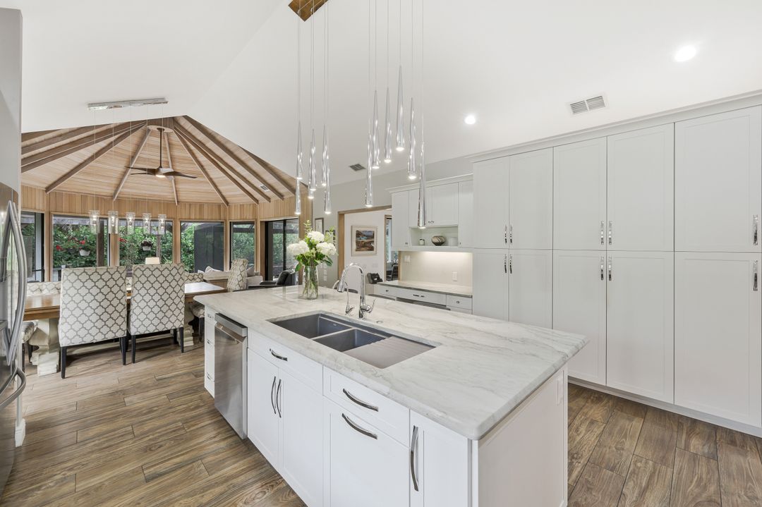 730 Bay Tree Ct, Naples, FL 34108