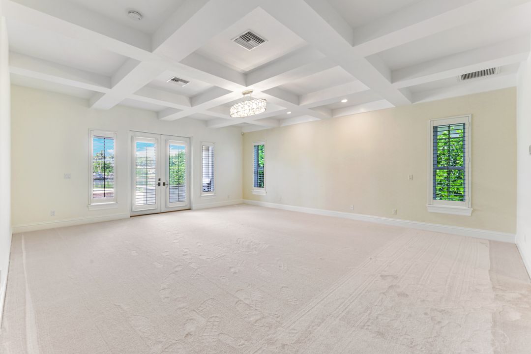 384 Mooring Line Dr, Naples, FL 34102
