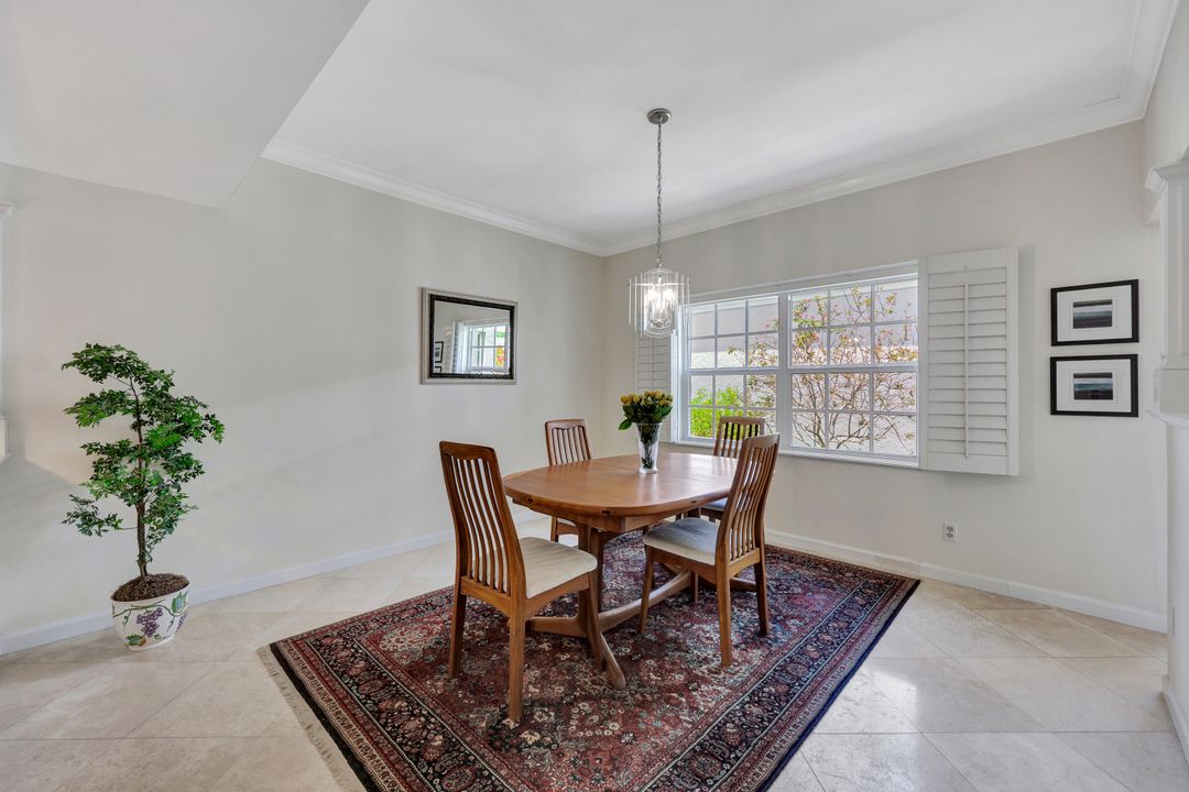 5929 Chanteclair Dr #8, Naples, FL 34108