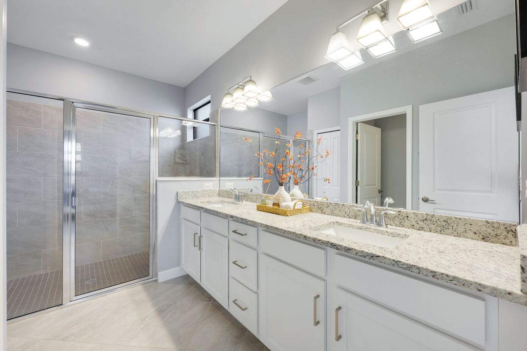 13824 Pine Lodge Ln, Fort Myers, FL 33913