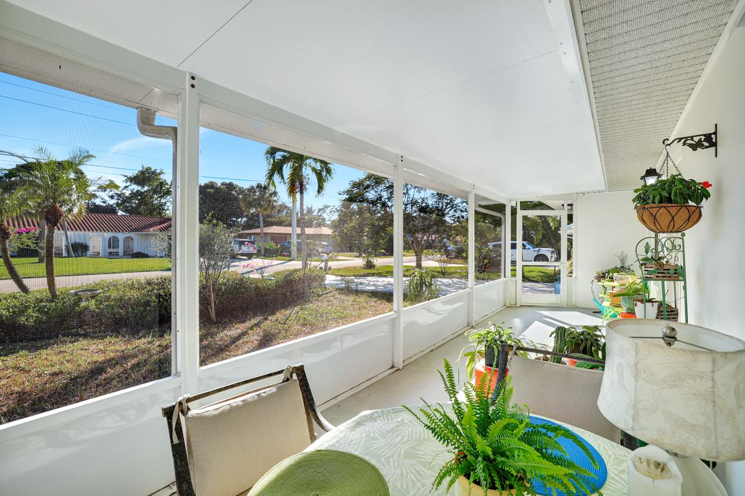 55 9th St, Bonita Springs, FL 34134