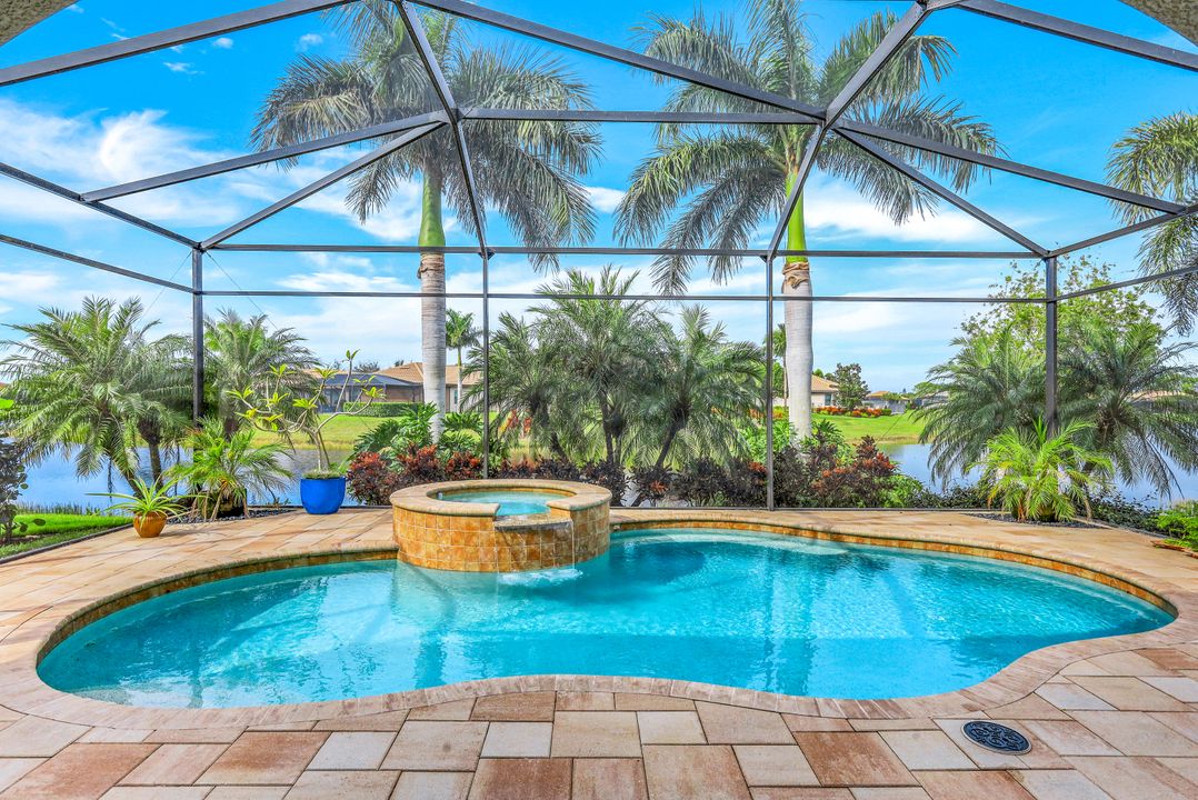 9973 Alhambra Ln, Bonita Springs, FL 34135