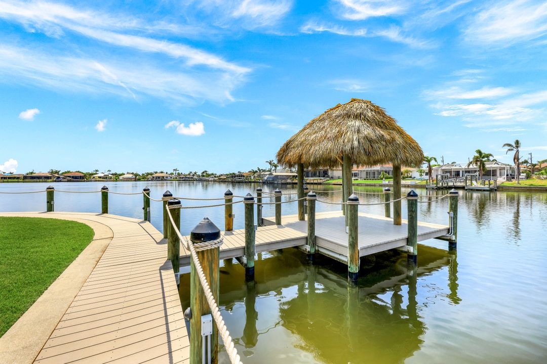 5231 SW 5th Pl, Cape Coral, FL 33914