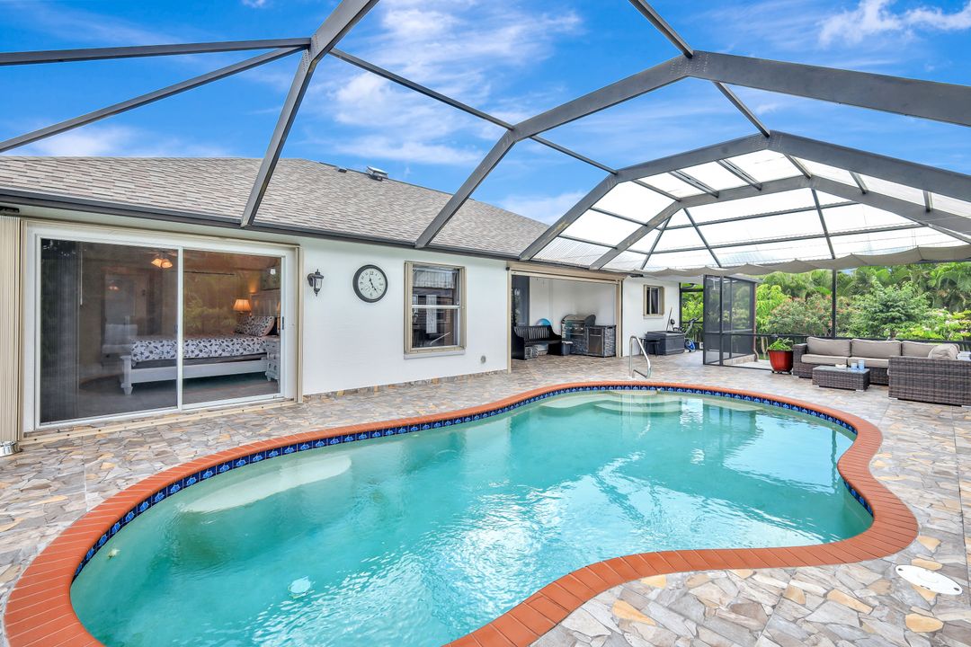 831 SW 17th Terrace, Cape Coral, FL 33991