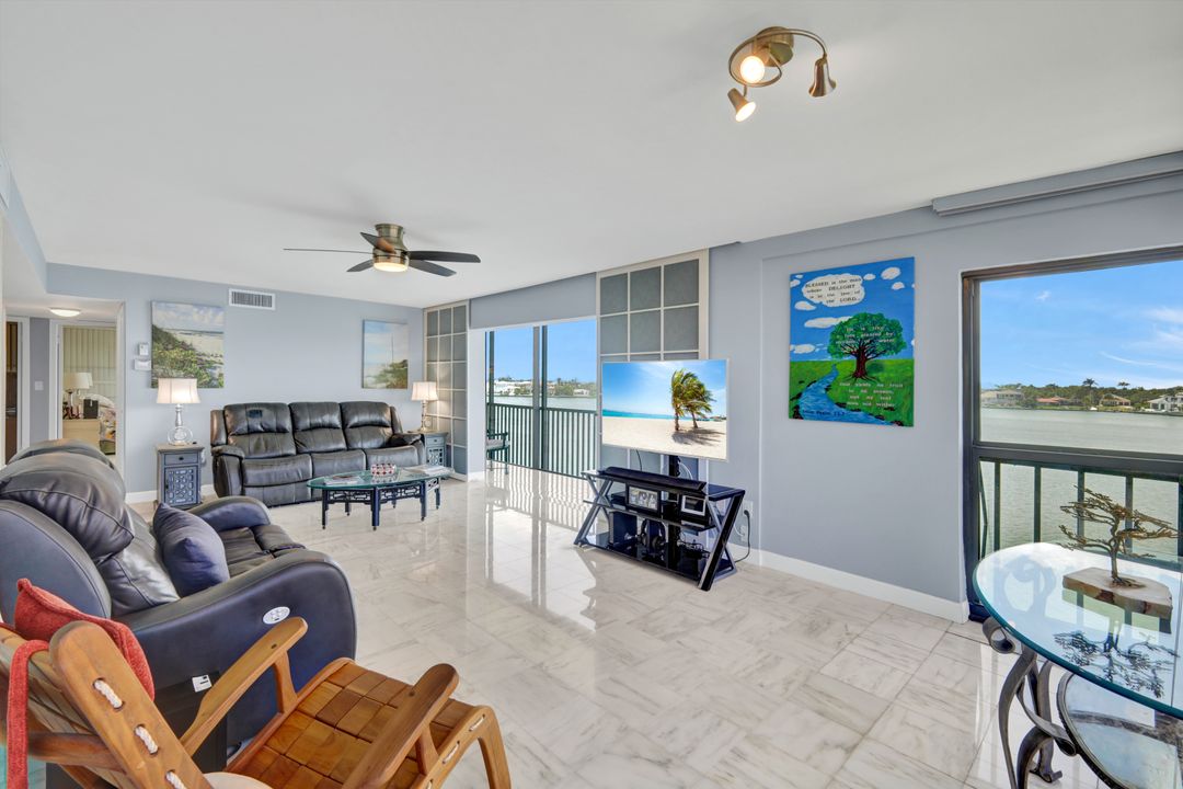 3200 Gulf Shore Blvd N #401, Naples, FL 34103