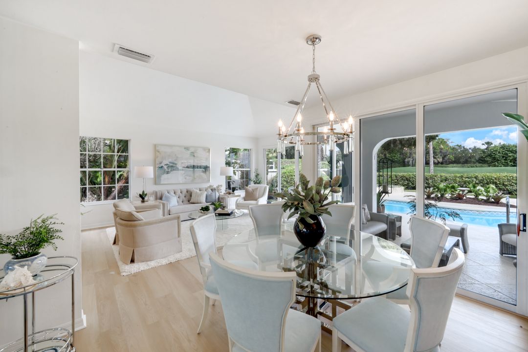 211 Via Napoli, Naples, FL 34105