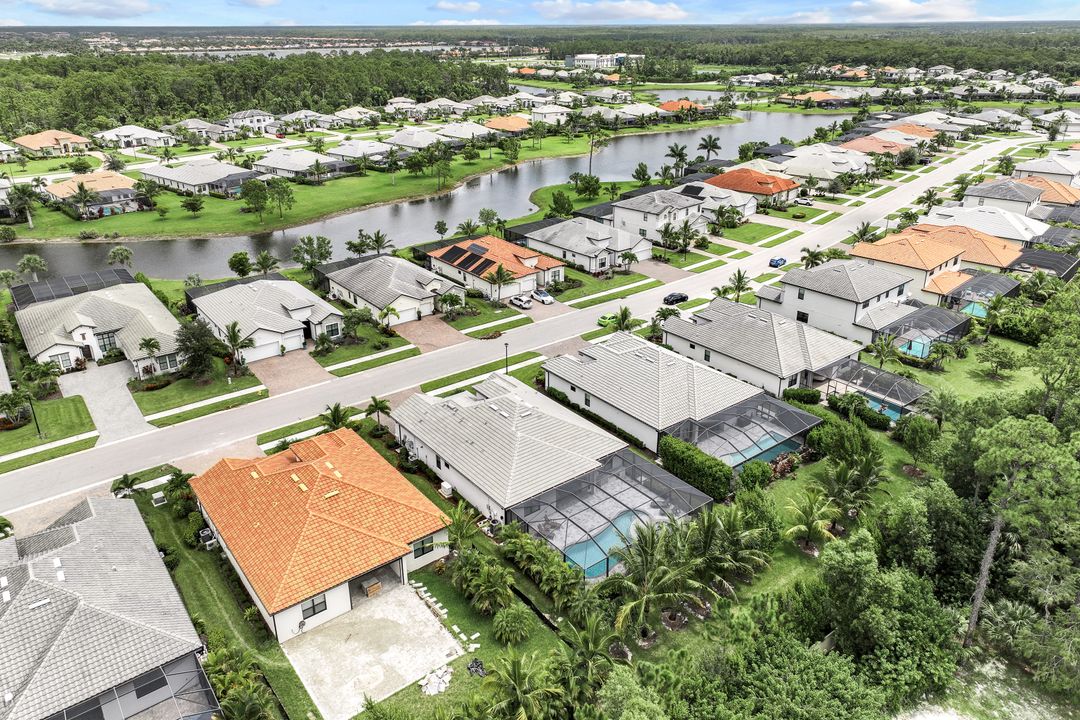 2130 Antigua Ln, Naples, FL 34120