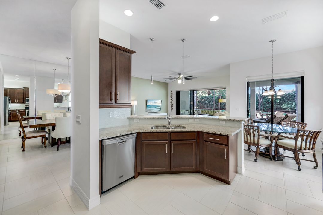 3267 Pacific Dr, Naples, FL 34119
