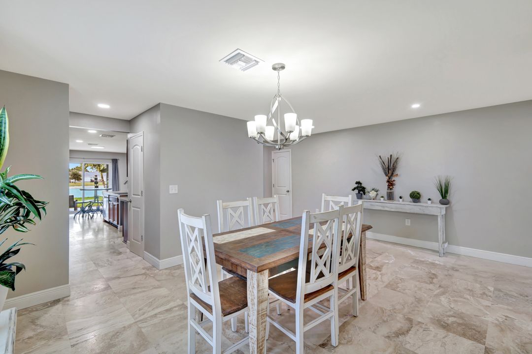 10337 Canal Brook Ln, Lehigh Acres, FL 33936
