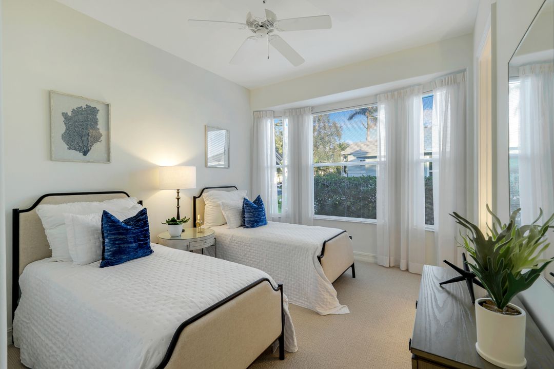 4574 Lighthouse Ln, Naples, FL 34112