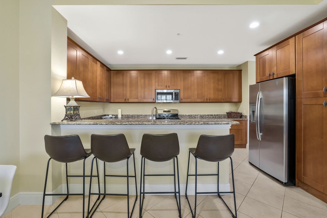 9209 Museo Cir #102, Naples, FL 34114