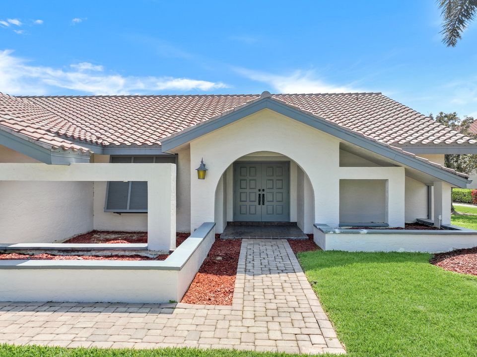 6812 Griffin Blvd, Fort Myers, FL 33908