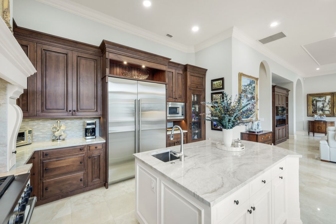 22121 Shallowater Ln, Bonita Springs, FL 34135