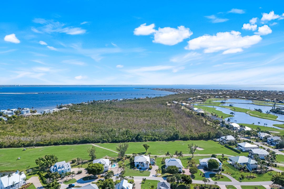 1417 Causey Ct, Sanibel, FL 33957